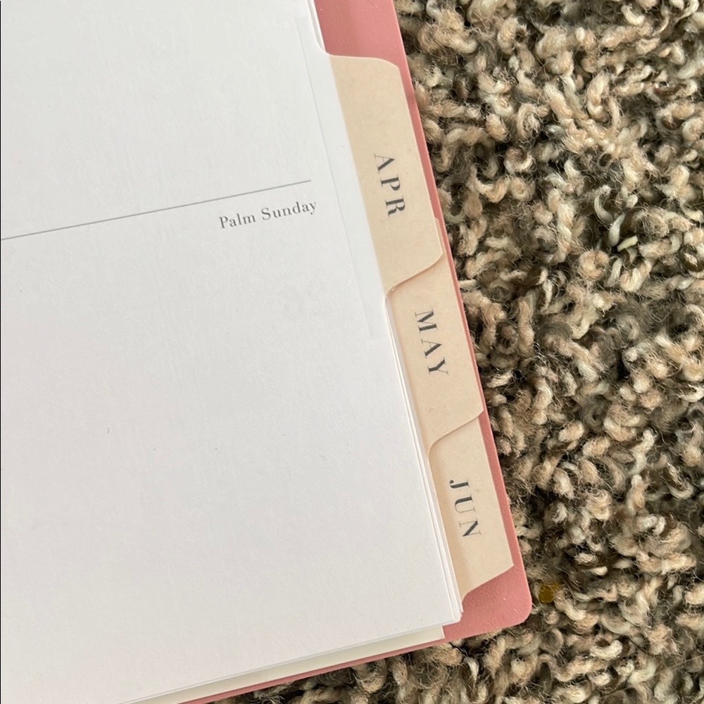Rachel Parcell Pink Floral Planner - Picture 9 of 10